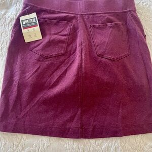 NWT Duluth Women’s Skort NoGA Naturale 99% Cotton Cranberry size Medium New